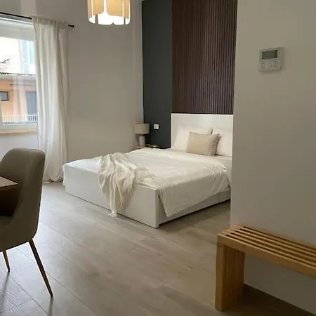 Casa Vacanze Daiva Arona Esterno foto