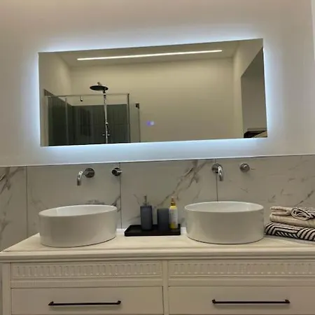 Casa Vacanze Daiva Arona Esterno foto