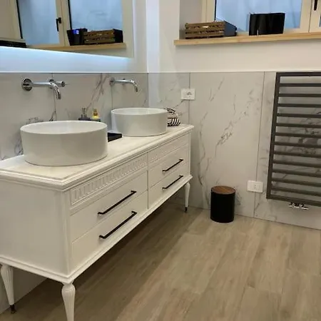 Casa Vacanze Daiva Arona Esterno foto
